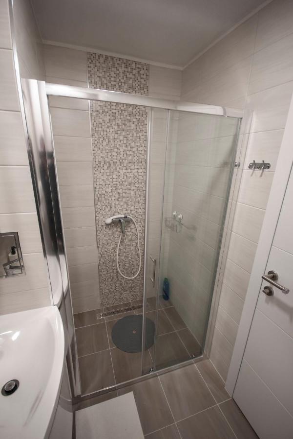 Apartman Lana Karlovac Esterno foto